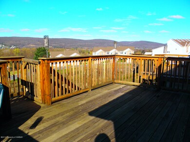 81 Mara Ln, Wilkes Barre, PA 18702 - photo 4