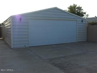 detached garage
