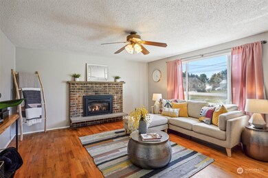 611 Kansas St SW, Orting, WA 98360 - photo 5