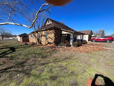 201 N Lester St, Elk City, OK 73644 - photo 3