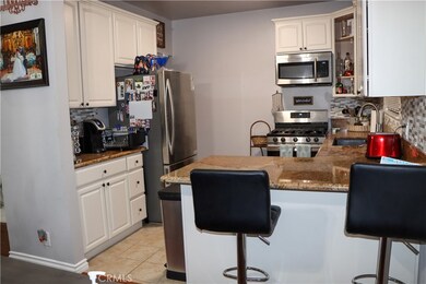 13901 Olive View Ln unit 53, Sylmar, CA 91342 - photo 4