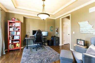 2221 SW Hawk View Rd, Lees Summit, MO 64082 - photo 5