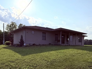 1911 N Stringtown Rd, Olney, IL 62450 - photo 2