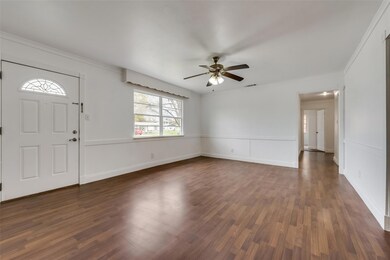 724 Greenway Dr, Hurst, TX 76053 - photo 3