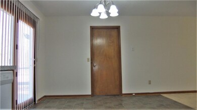 829 W Wollard St, Bolivar, MO 65613 - photo 4