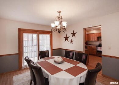 1939 E 46th St, Davenport, IA 52807 - photo 6