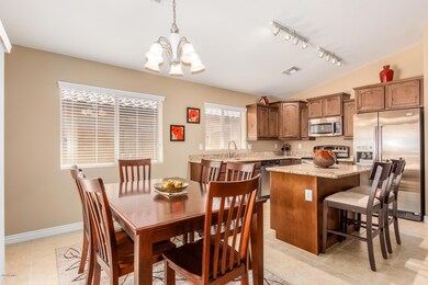 Dining Area & Kitchen