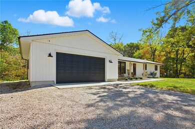 2450 Lincoln Highway Rd, Charleston, IL 61920 - photo 4