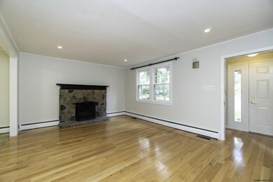 185 Brevator St, Albany, NY 12206 - photo 5