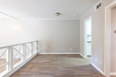 3401 Grooms St, Austin, TX 78705 - photo 6