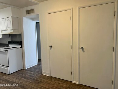 344 E Yavapai Rd unit 1102, Tucson, AZ 85705 - photo 5