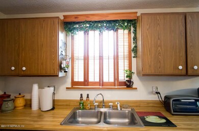 7045 Blache Ct, Jacksonville, FL 32210 - photo 6