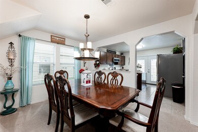 8715 Summerset Meadow Ct, Houston, TX 77075 - photo 6