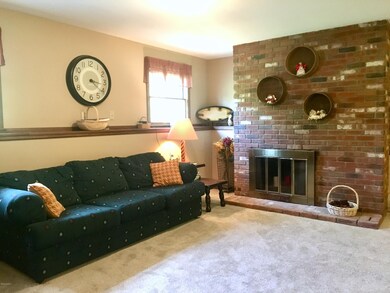 42 Bentrup Ct, Lenox, MA 01240 - photo 5