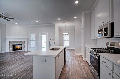 Kitchen LR & breakfast area