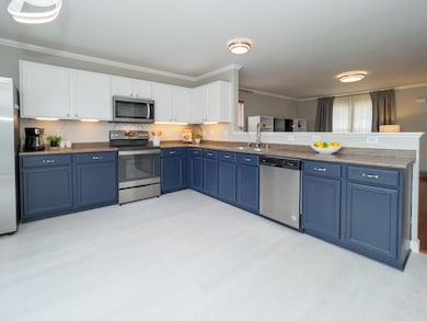 6827 Southwind St-107