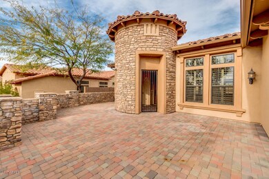 4221 N Highview