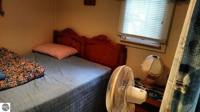 162 N Huron Rd, Au Gres, MI 48703 - photo 5