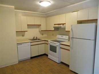 131 Franklin St unit 302, Stoneham, MA 02180 - photo 3