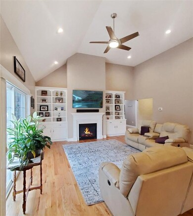 11 Windy Hollow Cir, MerriMacK, NH 03054 - photo 6