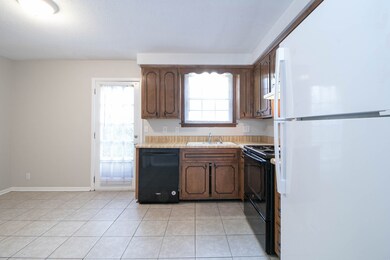 814 Golfview Place #B, Clarksville, TN 37043 - photo 6