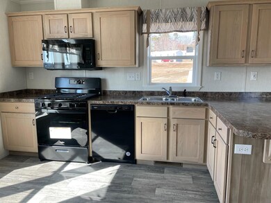 13 Daniel Dr, Belfast, ME 04915 - photo 2