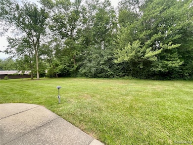 10228 Nancys Blvd unit 37, Grosse Ile, MI 48138 - photo 3