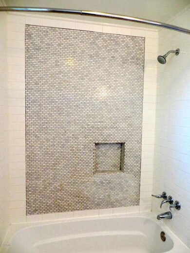 4027 N 38th Place, Phoenix, AZ 85018 - photo 3