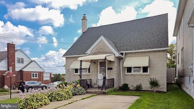 739 Grant St, Hazleton, PA 18201 - photo 2