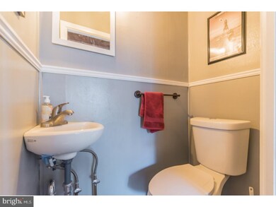 4733 Silverwood St, Philadelphia, PA 19128 - photo 6