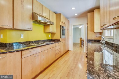 1302 Warrington Place, Alexandria, VA 22307 - photo 7