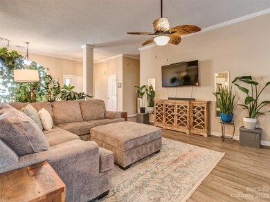 9036 Torrence Crossing Dr, Huntersville, NC 28078 - photo 6