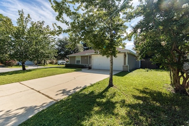 5236 Acre Estates Dr, Jacksonville, FL 32210 - photo 3