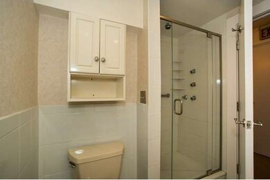 220 Commercial St unit 4F, Boston, MA 02109 - photo 6