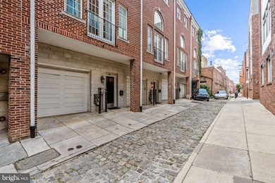 116 Quarry St, Philadelphia, PA 19106 - photo 3