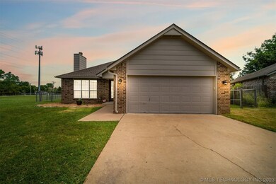 11601 S Fir Ct, Jenks, OK 74037 - photo 4
