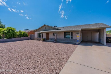 5407 W Monte Vista Rd, Phoenix, AZ 85035 - photo 2