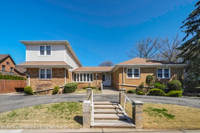 101 Browning Ave Staten Island, NY 10314