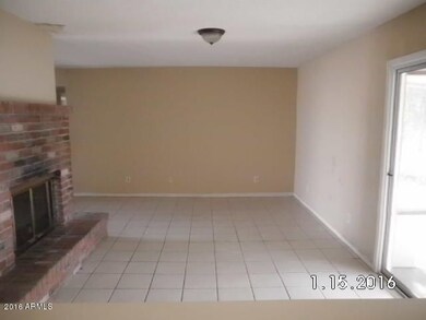 4-DINING ROOM