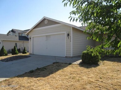 566-107696-garage
