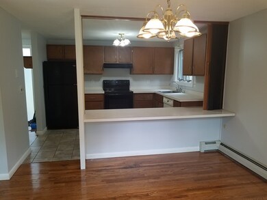 29 Hickory Ln, Amherst, MA 01002 - photo 6