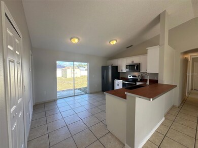 Kitchen Breakfast Bar