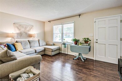 826 Holly Dr, Asheboro, NC 27205 - photo 4