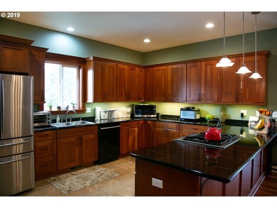 1909 W Scenic Dr, the Dalles, OR 97058 - photo 7