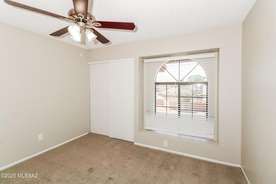 023-photo-primary-bedroom-11793214