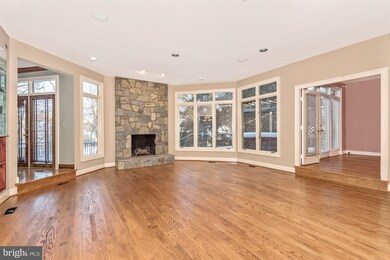 9902 Avenel Farm Dr, Potomac, MD 20854 - photo 5