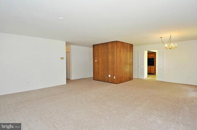 12925 Victoria Heights Dr, Bowie, MD 20715 - photo 5