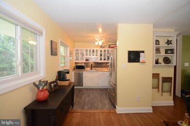 13107 Dumbarton Dr, Rockville, MD 20853 - photo 7