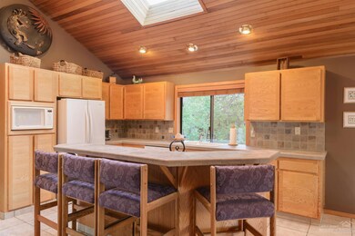 57665 Red Cedar Ln, Sunriver, OR 97707 - photo 6