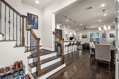 Open Concept and High Ceilings!